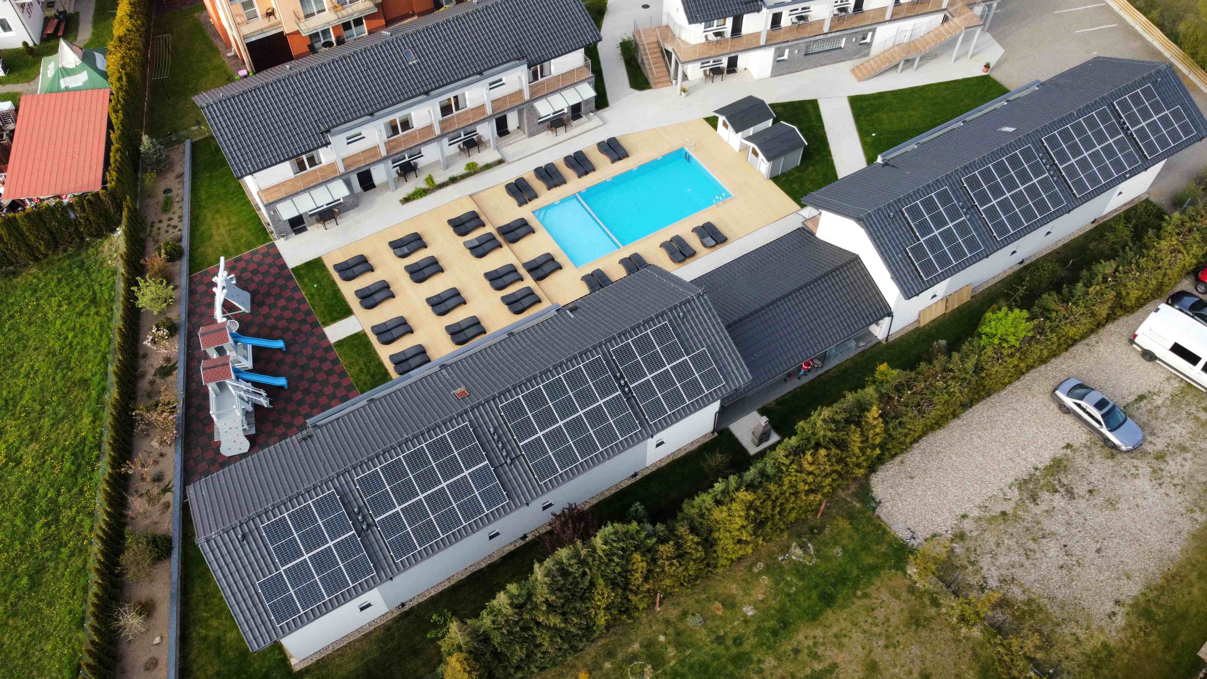 Roof-mounted solar panels 04